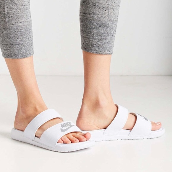 nike benassi ultra slide sandal